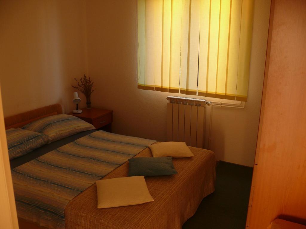 Apartment Branimir Omišalj Екстериор снимка